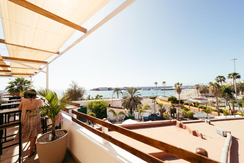 Ocean Nomads Coworking & Surf House